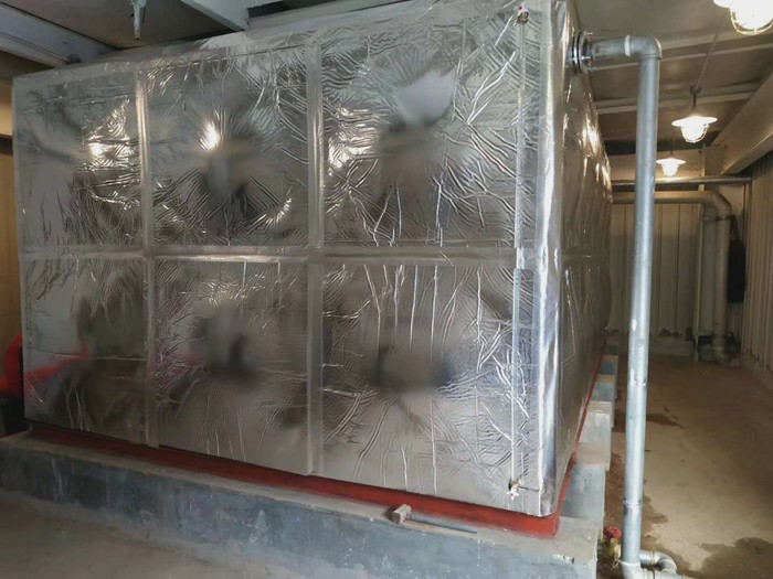 什么是不銹鋼保溫水箱？